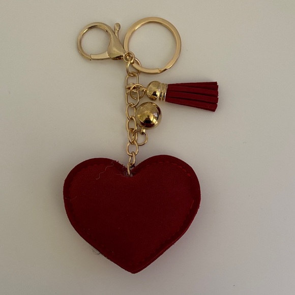 ☀️Red Heart 'MOM' Keychain with Gold Accents - Picture 2 of 2